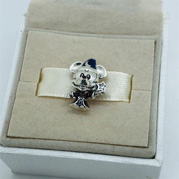 🧜🏾‍♀️🎀Pandora Disney Sorcerer Apprentice Mickey Charm - Picture 1 of 6